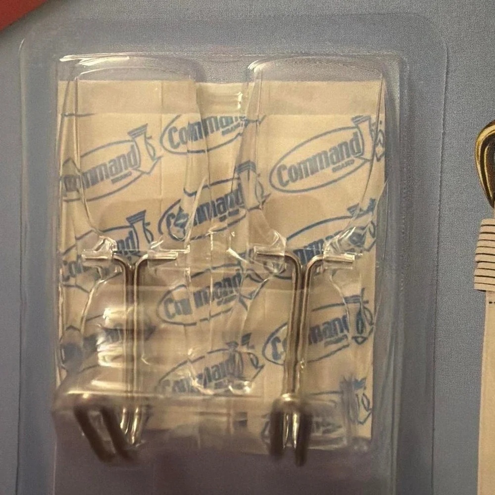 3M Command Medium Wire Hooks Clear Damage-Free Hanging 2 Hooks 17065CLR-ES